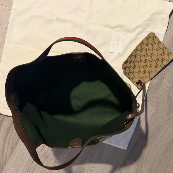 Gucci Beige and Green Signature Tote - Picture 5 of 12